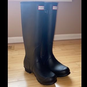 Hunter Boots tall original black size 9